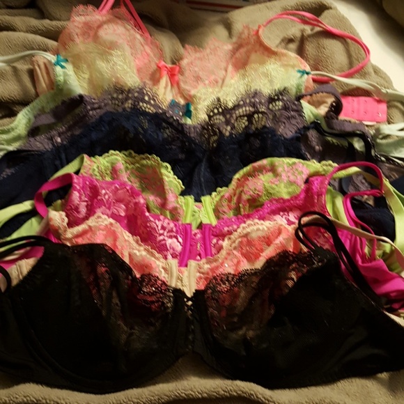 Victoria's Secret Other - Lot of 8 34DD v. Secret